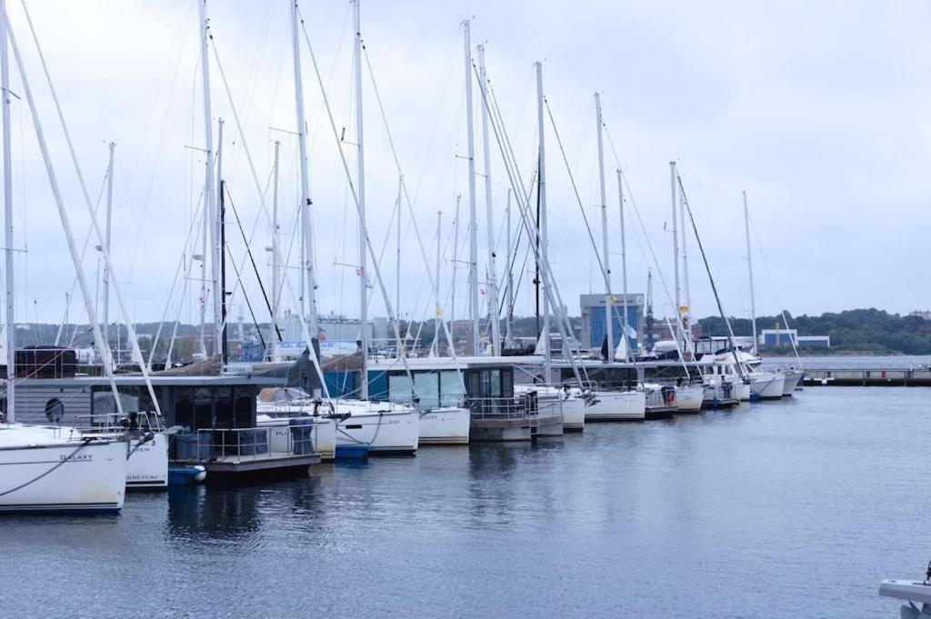 Hausboot Fjord Meeresbrise Mit Dachterrasse In Flensburg Zewnętrze zdjęcie